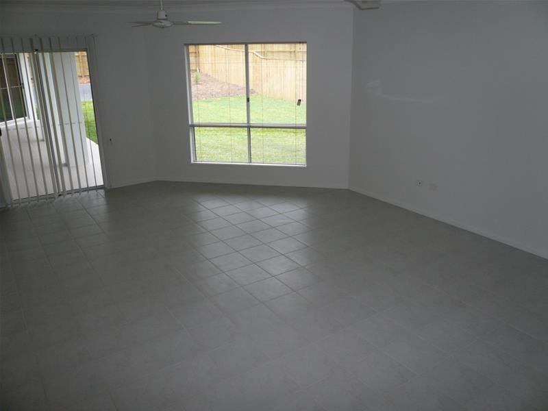 76 Roberts Drive, Trinity Park QLD 4879