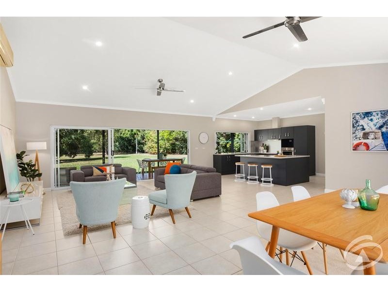 21-23 South Ellison Street, Clifton Beach QLD 4879