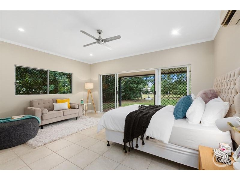 21-23 South Ellison Street, Clifton Beach QLD 4879