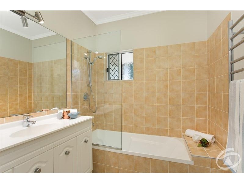 21-23 South Ellison Street, Clifton Beach QLD 4879