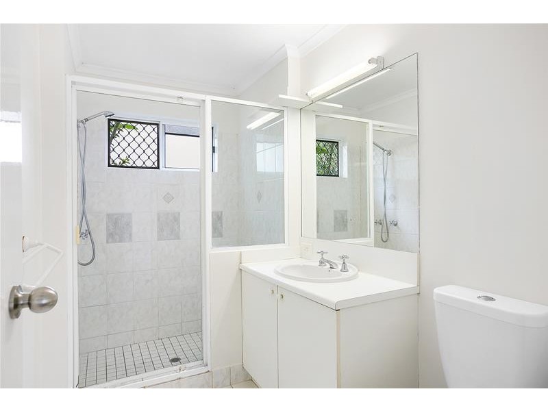 11/24-26 Springfield Crescent, Manoora QLD 4870