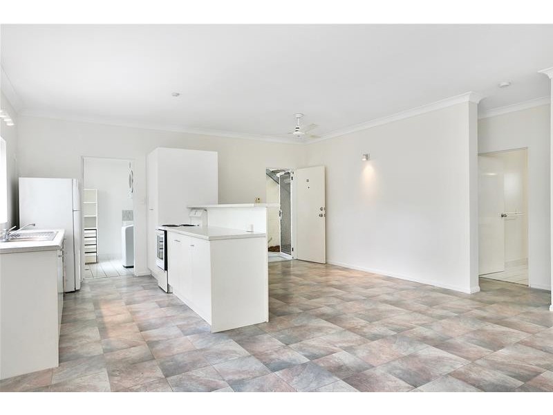 11/24-26 Springfield Crescent, Manoora QLD 4870