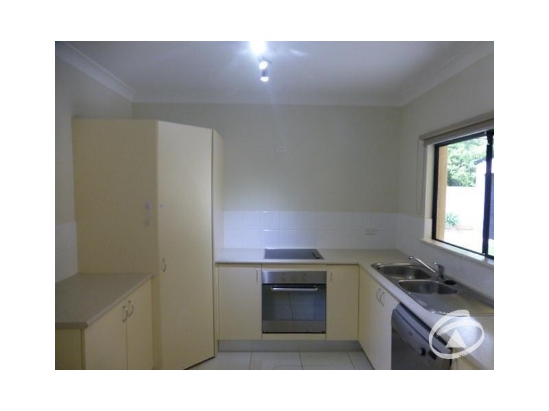 27 Barramulla Close, Bentley Park QLD 4869