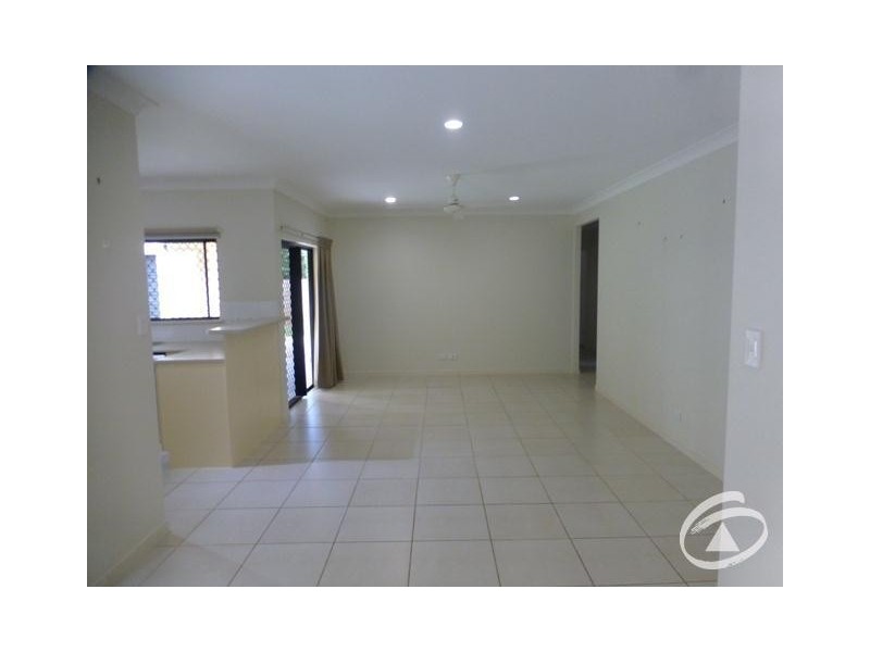 27 Barramulla Close, Bentley Park QLD 4869