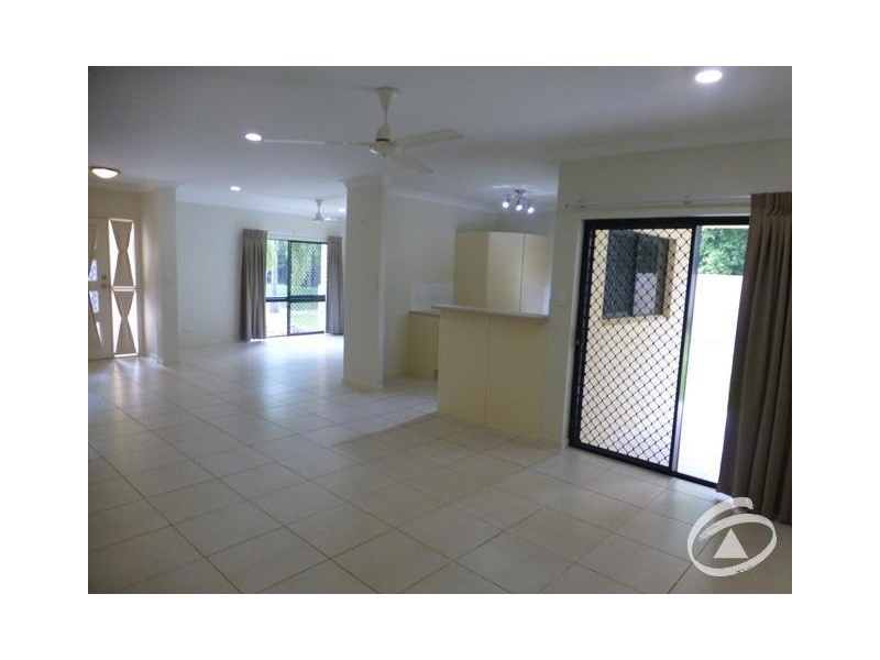 27 Barramulla Close, Bentley Park QLD 4869