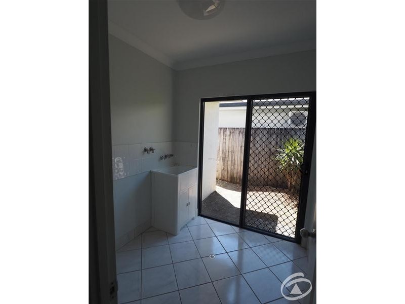 5 Mia Street, Kewarra Beach QLD 4879