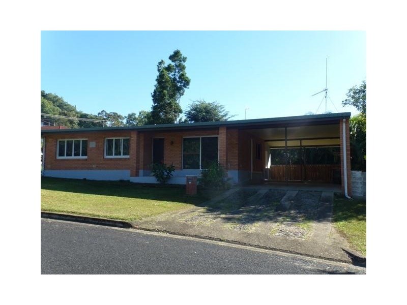 10 McKinlay Street, Whitfield QLD 4870