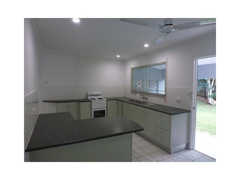 10 McKinlay Street, Whitfield QLD 4870