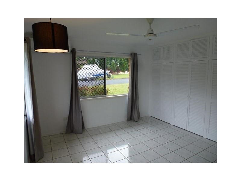 10 McKinlay Street, Whitfield QLD 4870