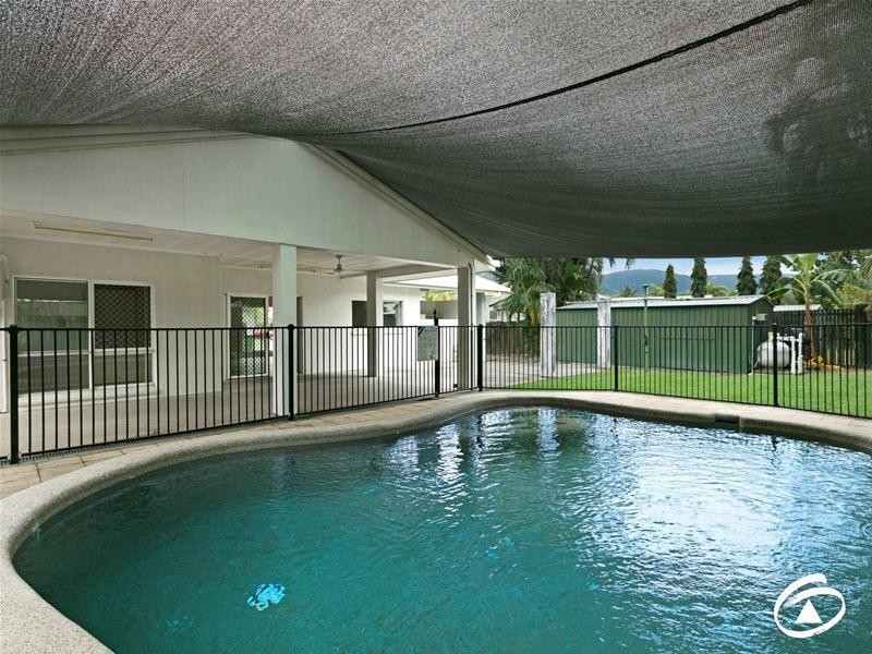 18 Whale Close, Kewarra Beach QLD 4879