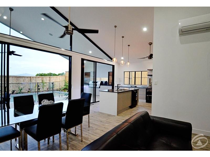 5 Whipbird Drive, Smithfield QLD 4878