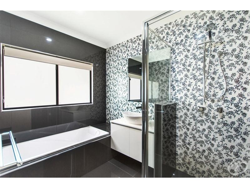 5 Whipbird Drive, Smithfield QLD 4878