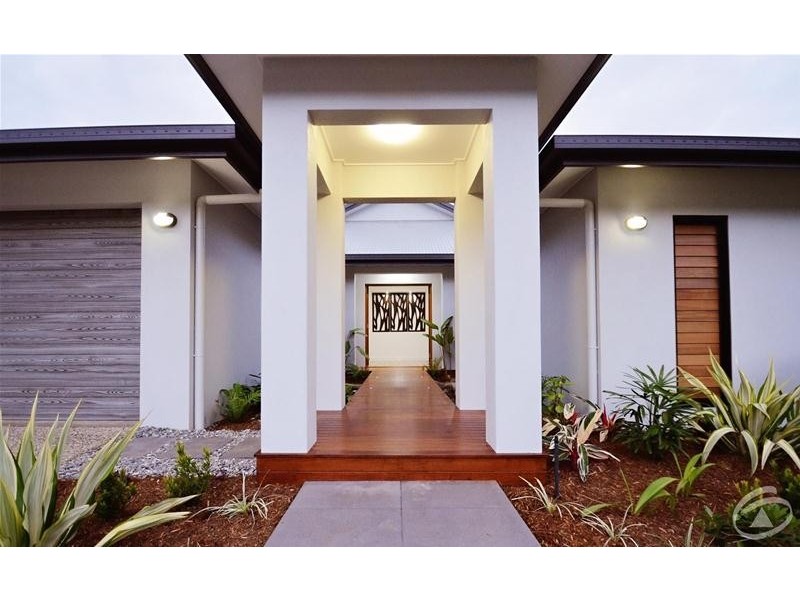 5 Whipbird Drive, Smithfield QLD 4878