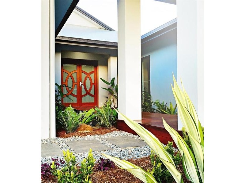 5 Whipbird Drive, Smithfield QLD 4878