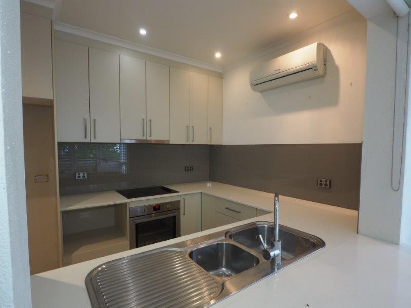 4/13 Hibiscus  Lane, Holloways Beach QLD 4878