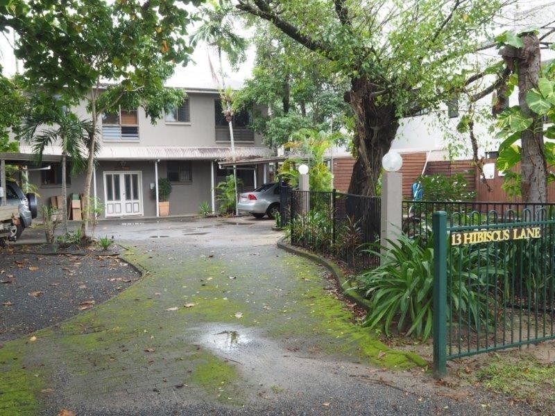 4/13 Hibiscus  Lane, Holloways Beach QLD 4878