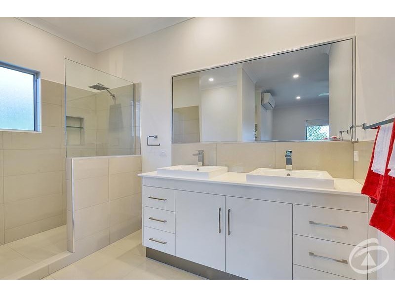 14 Bel-Air Drive, Whitfield QLD 4870