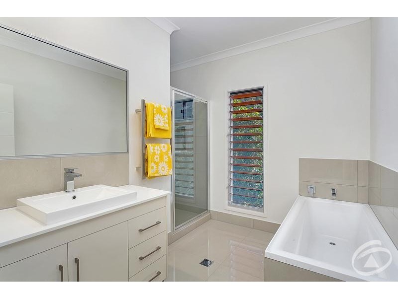 14 Bel-Air Drive, Whitfield QLD 4870