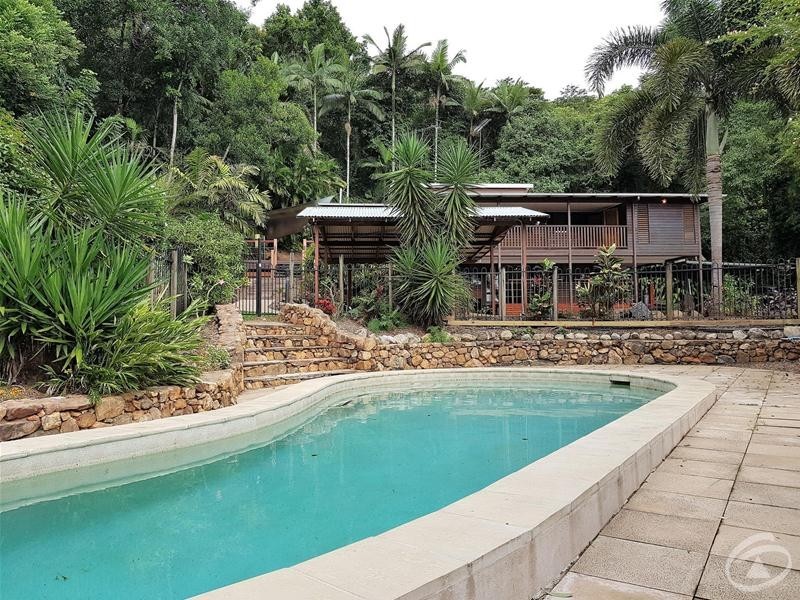 1 Hythe Street, Kamerunga QLD 4870