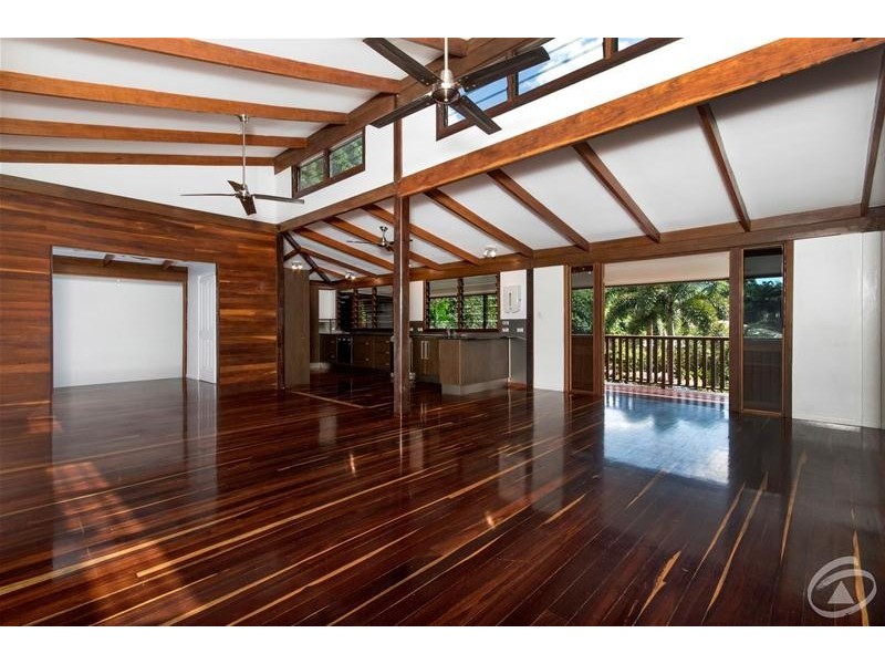 1 Hythe Street, Kamerunga QLD 4870