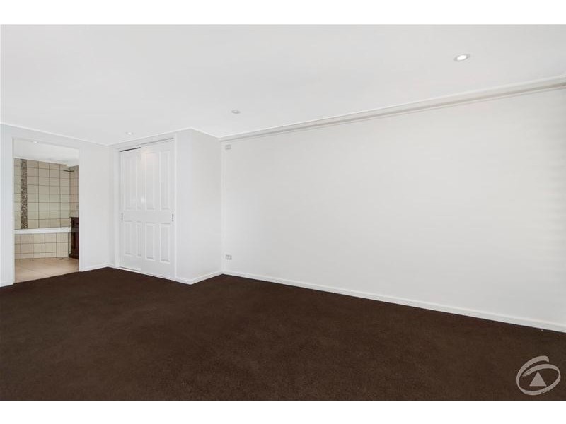 1 Hythe Street, Kamerunga QLD 4870