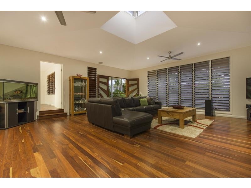 51 The Peak, Brinsmead QLD 4870