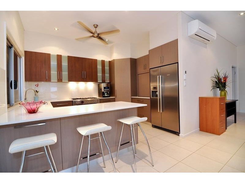 51 The Peak, Brinsmead QLD 4870