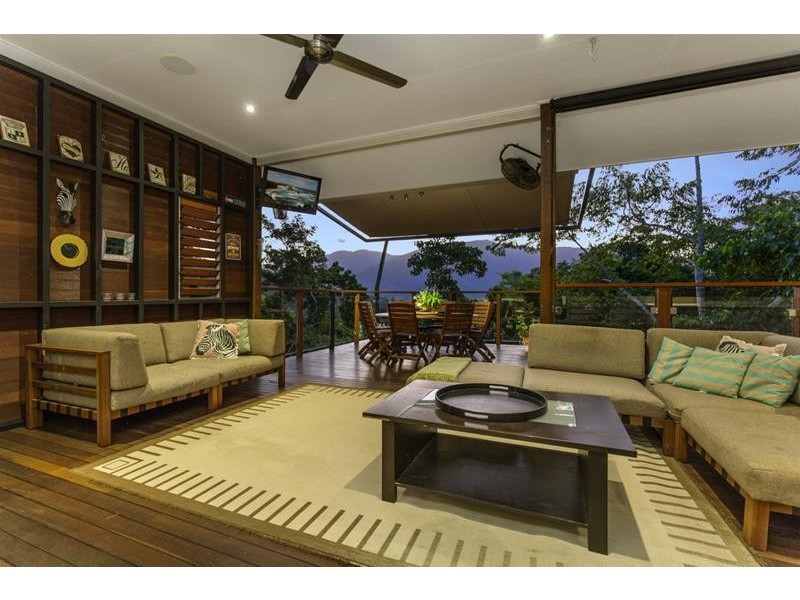 51 The Peak, Brinsmead QLD 4870