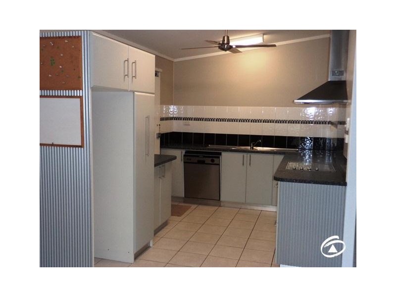 340 Fearnley Street, Manunda QLD 4870