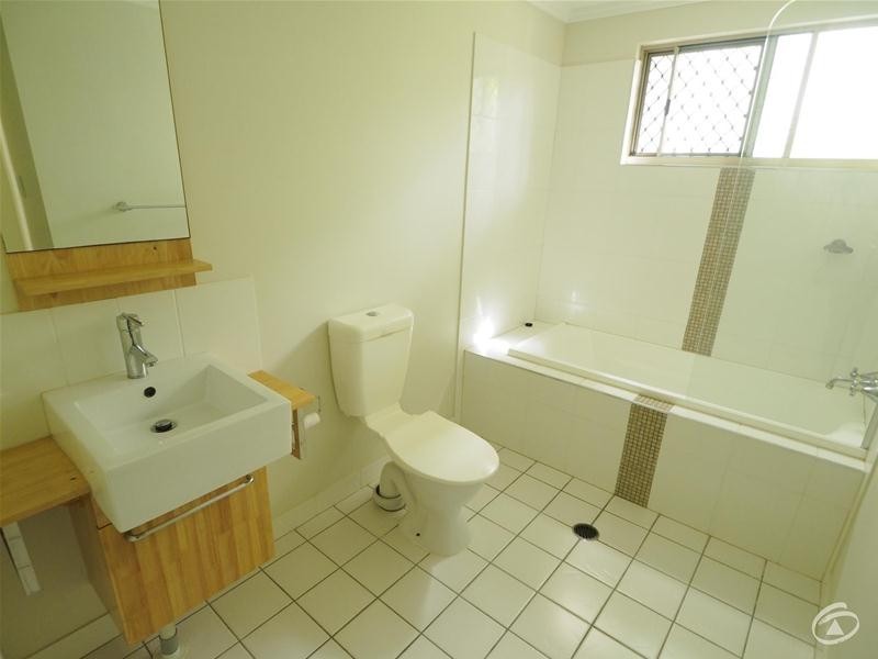 2001/22 Clifton Road, Clifton Beach QLD 4879