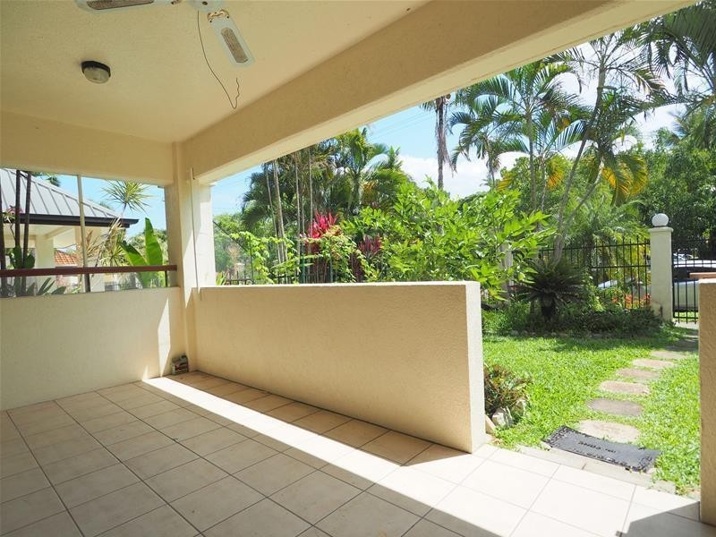 2/38-40 Digger Street, Cairns North QLD 4870