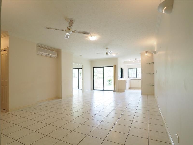 2/38-40 Digger Street, Cairns North QLD 4870