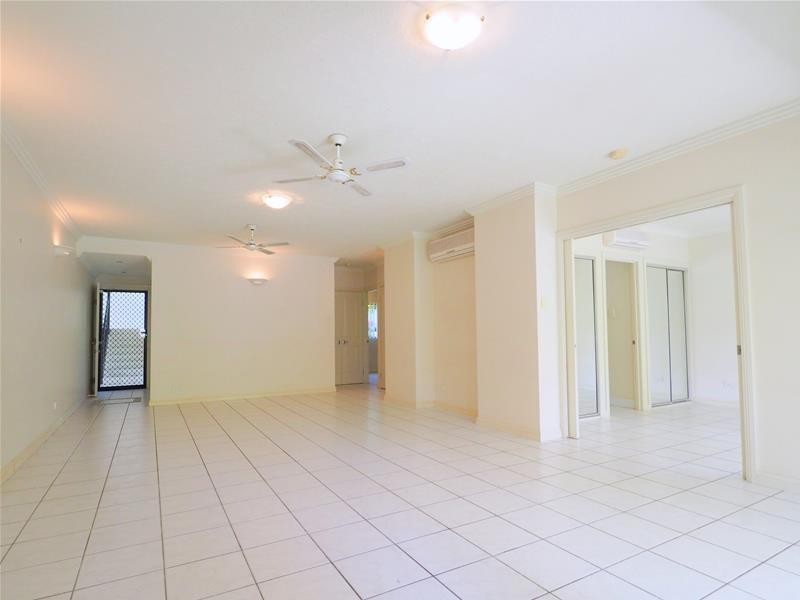 2/38-40 Digger Street, Cairns North QLD 4870