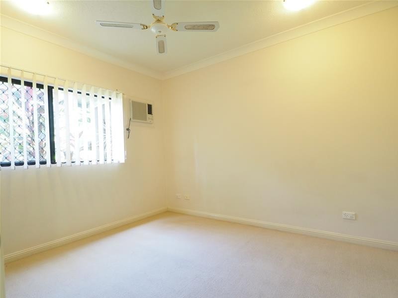 2/38-40 Digger Street, Cairns North QLD 4870