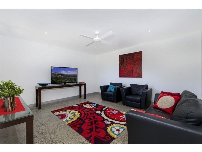 7-9 The Peak, Brinsmead QLD 4870