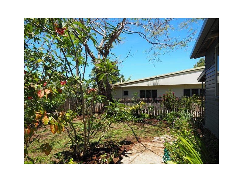 30A David  Street, Machans Beach QLD 4878