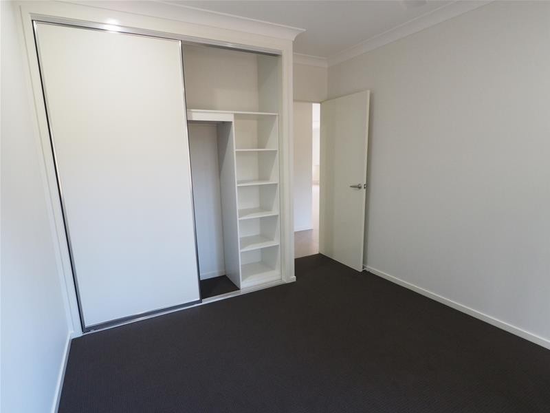 77 Upper Miles Street, Manoora QLD 4870