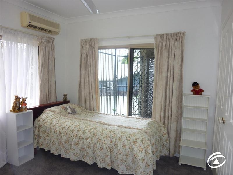 24 Grimes Close, Kanimbla QLD 4870