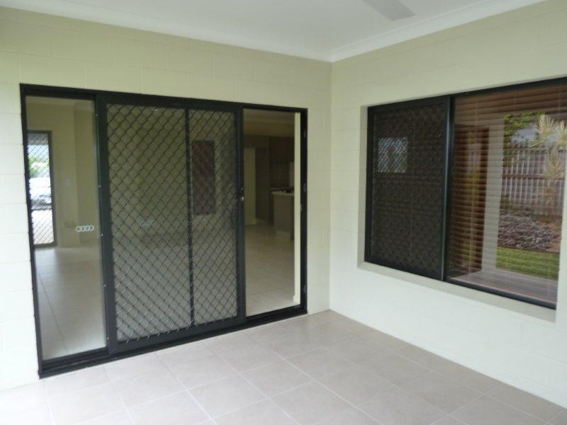 2/31 Galeandra Street, Edmonton QLD 4869