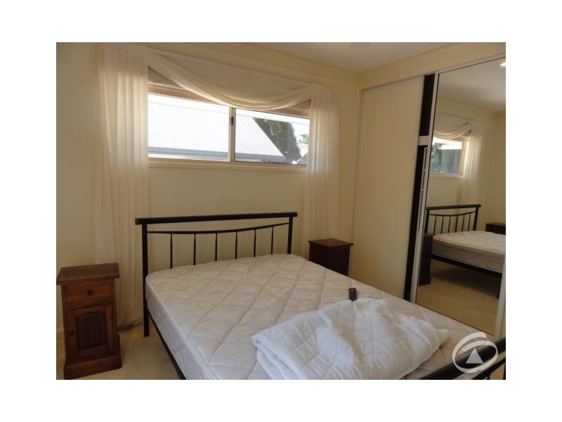 2/4 Vallely Street, Freshwater QLD 4870