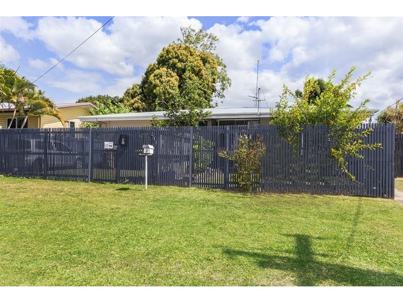 2/233 Buchan Street, Westcourt QLD 4870