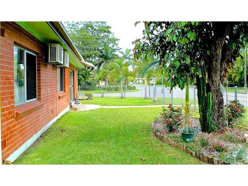 95-97 Enmore Street, Manoora QLD 4870