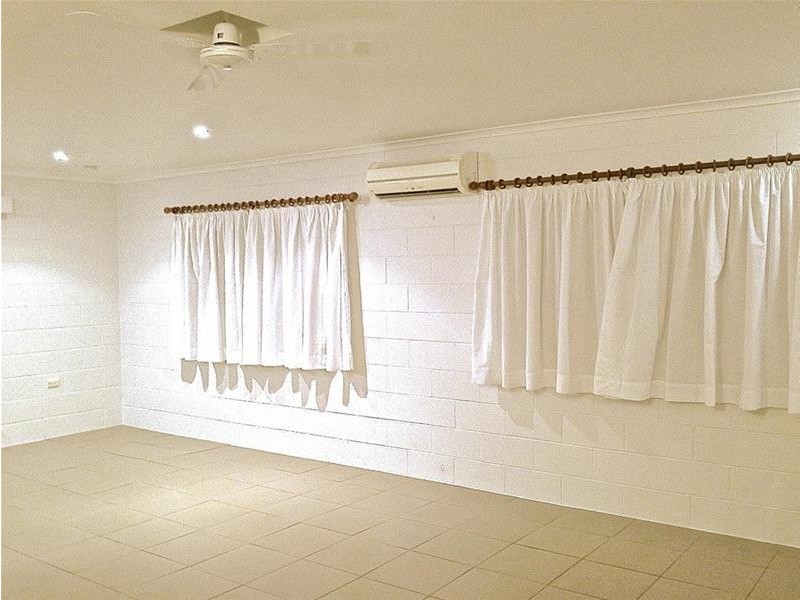 95-97 Enmore Street, Manoora QLD 4870