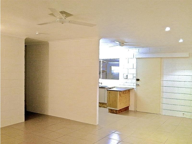 95-97 Enmore Street, Manoora QLD 4870