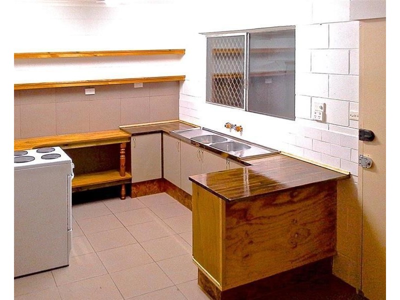 95-97 Enmore Street, Manoora QLD 4870