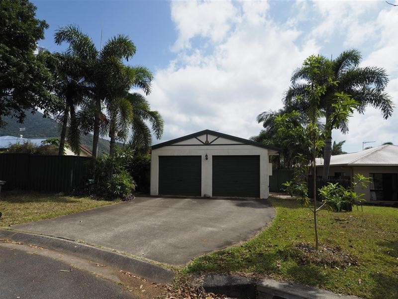 2 Russellia Street, Redlynch QLD 4870