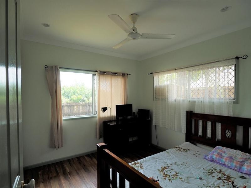 2 Russellia Street, Redlynch QLD 4870