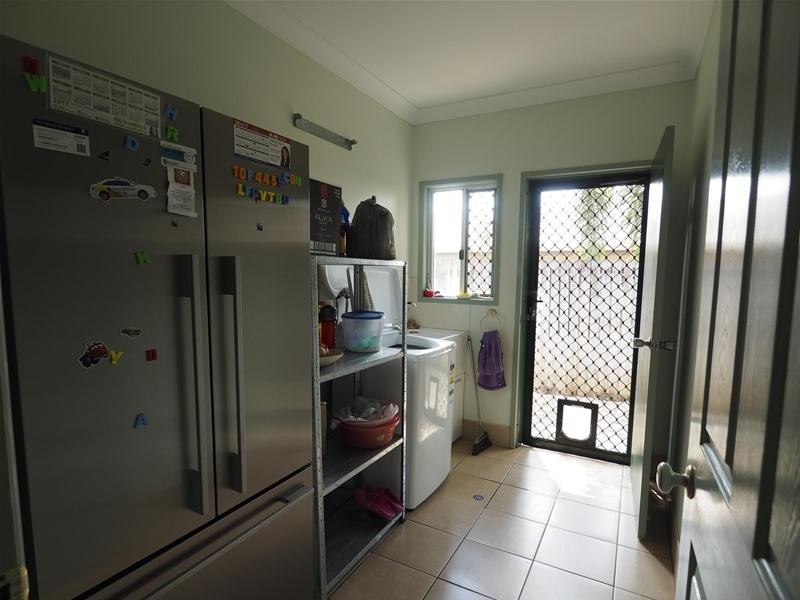 2 Russellia Street, Redlynch QLD 4870