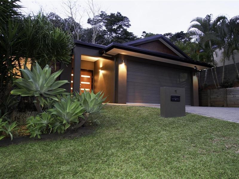 11 Willie Ming Close, Redlynch QLD 4870