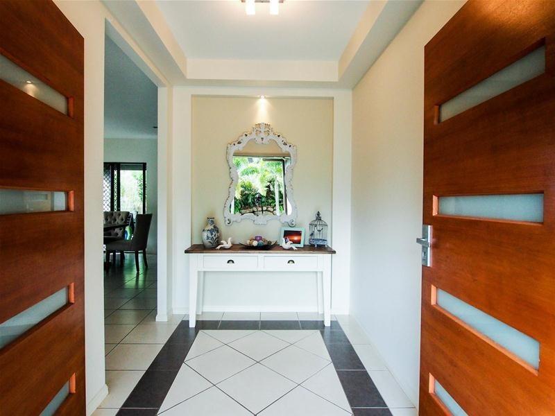 11 Willie Ming Close, Redlynch QLD 4870